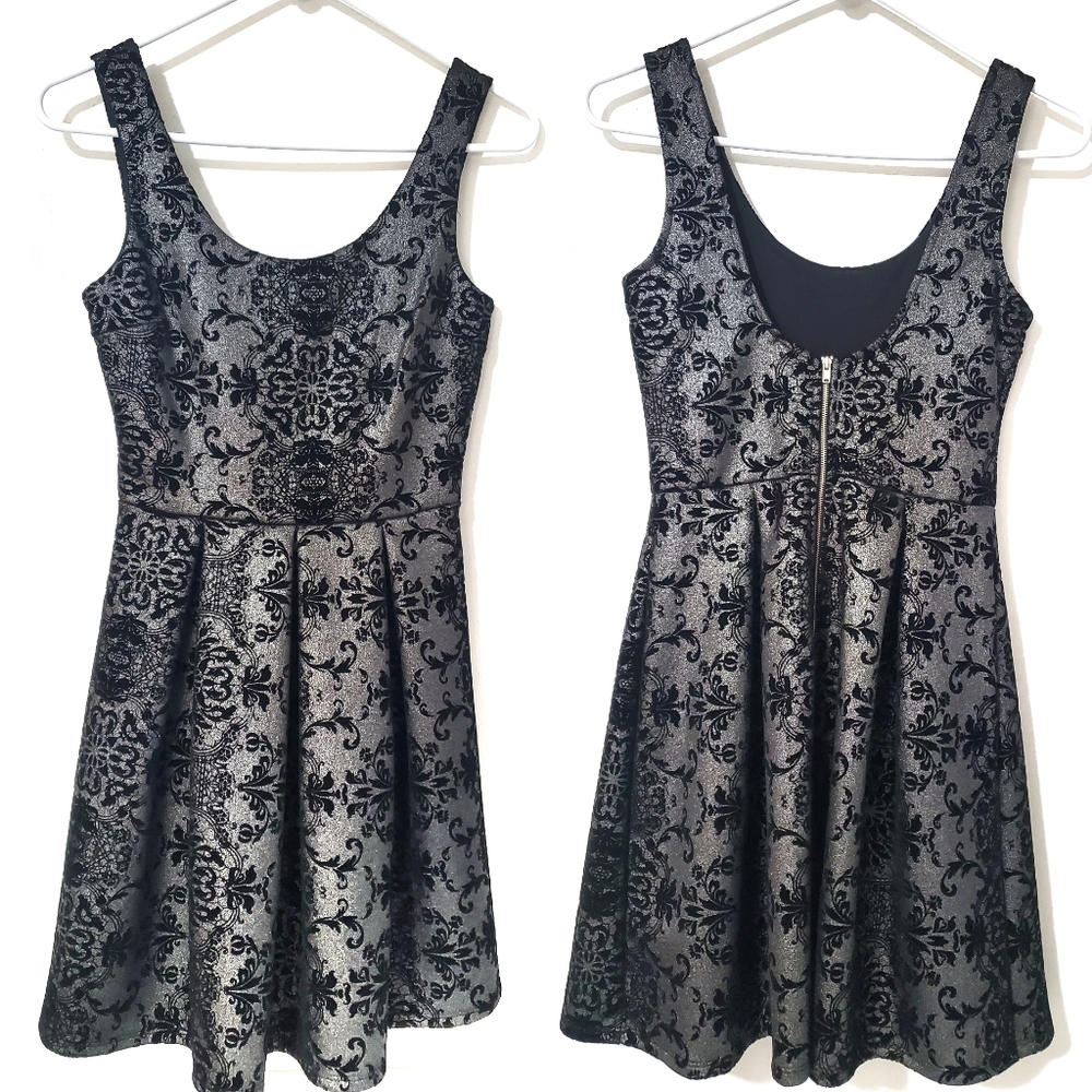 NWT Aqua Women's Black Skater Style Dress Size Small